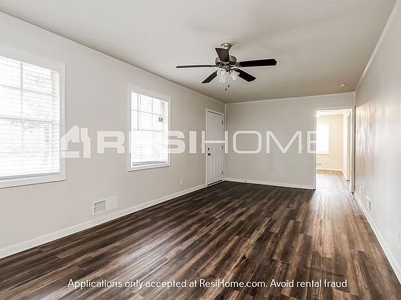 5th image of 2129 SE King Forest Dr