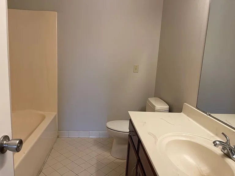 1812 Barnwell Ct — Photo 12