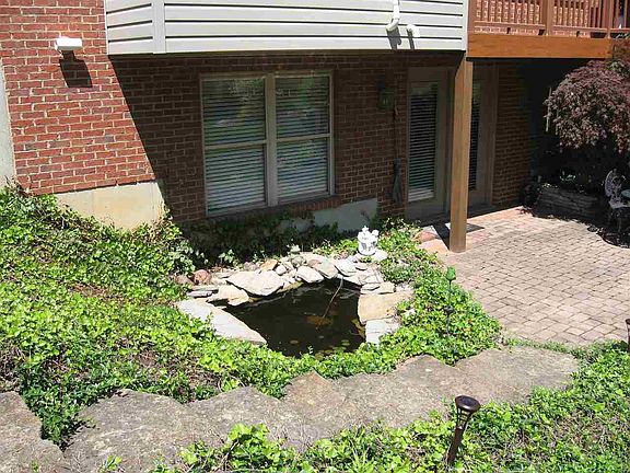 5th image of 116 Whispering Woods Dr