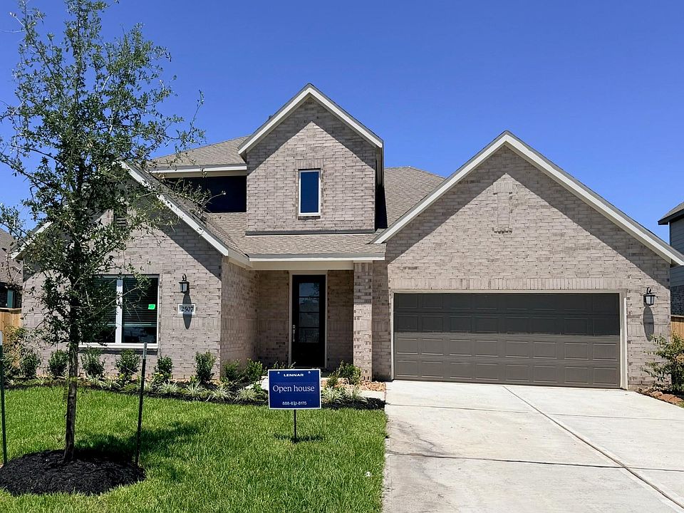 1st image of 2507 Pine Bluff Dr