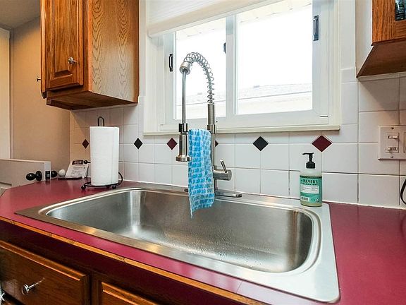 3rd image of 22513 Millenbach St
