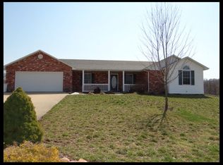 1422 Deer Haven Ln, Jefferson City, MO 65101
