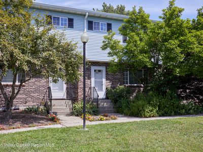 703 Briarwood Court, New Paltz, NY, 12561