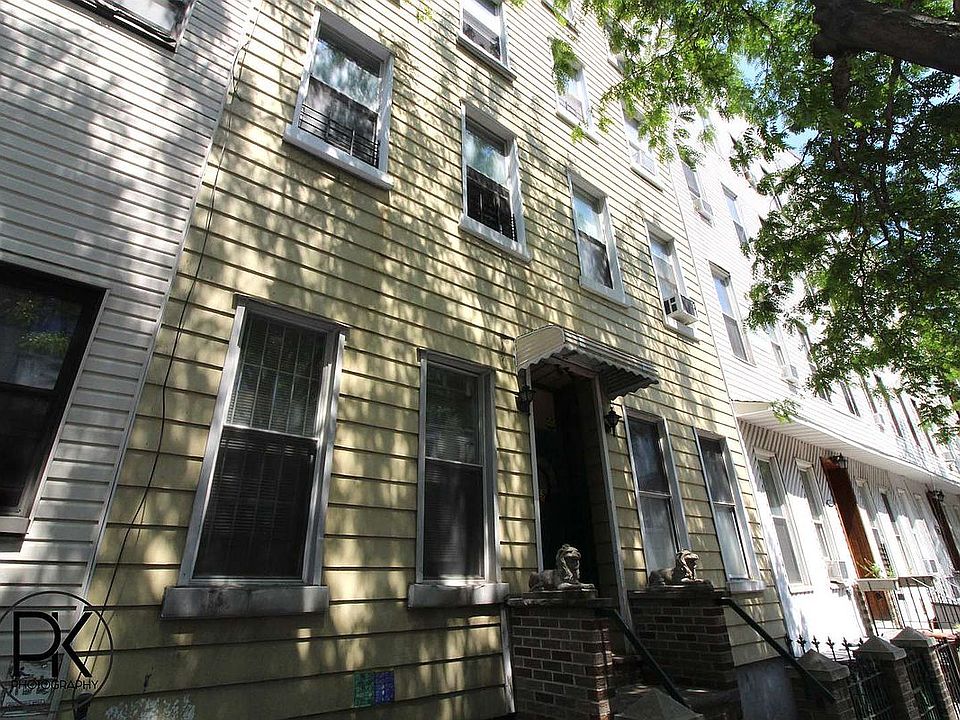 2nd image of 249 N 8th St