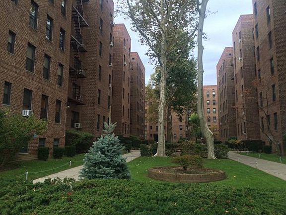 5th image of 2741 E 28th St #1M