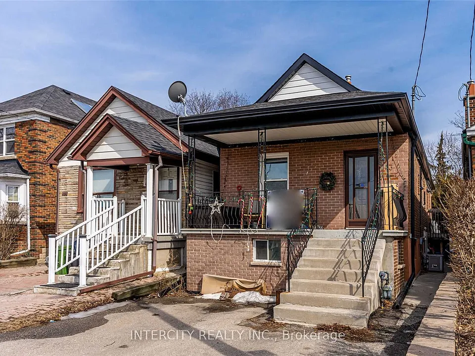 43 Marlee Ave