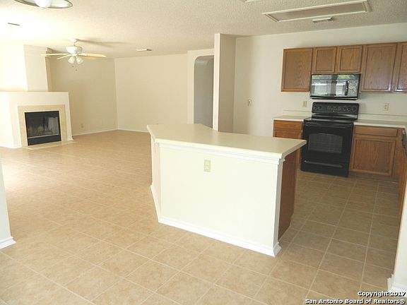 4th image of 9226 Shadystone Dr