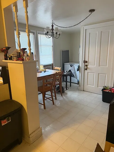 121 North Grove Street - 2D — Photo 3