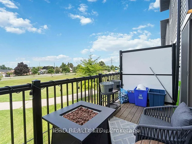 575 Woodward Ave #33 — Photo 31