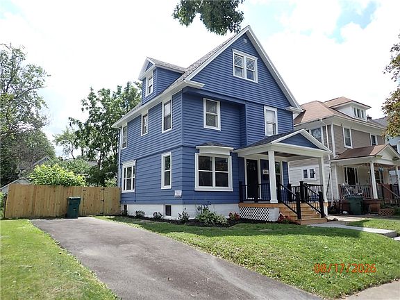 4th image of 399 Birr St