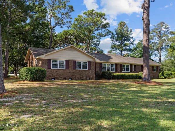 607 Hamlet Avenue, Carolina Beach, NC 28428