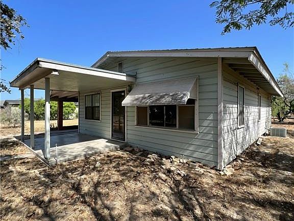 2nd image of 608 Hackberry Ave