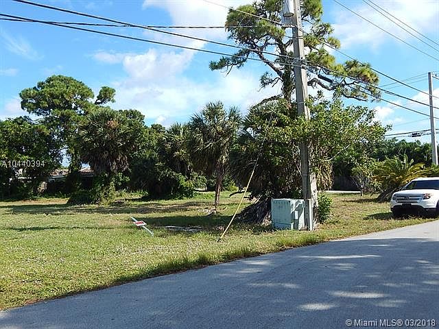 2nd image of 1290 NE 35th St