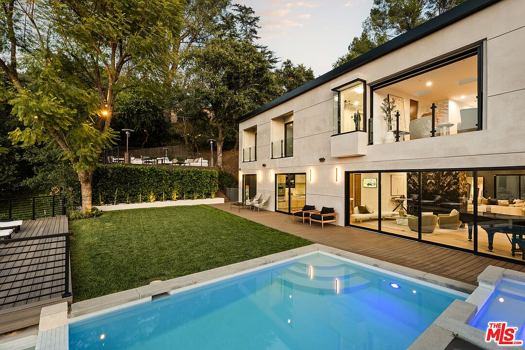 3208 Oakley Dr, Los Angeles, CA 90068 | MLS #26733425 | Zillow