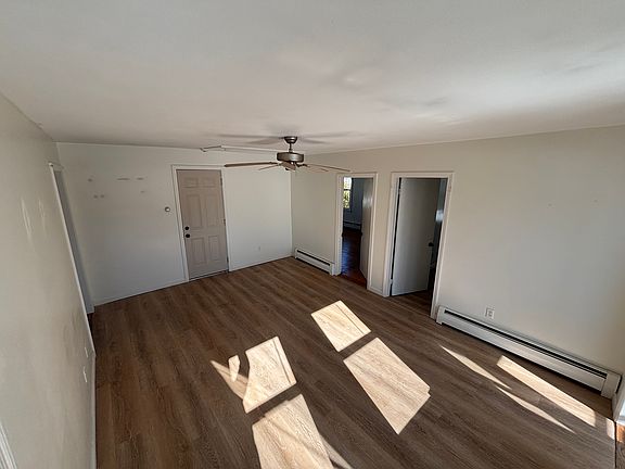4th image of 76 Pleasant St Floor 2