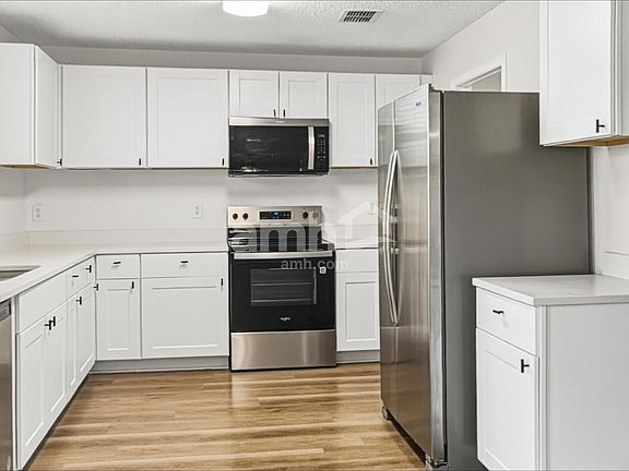 3rd image of 1704 Carolina Ridge Way