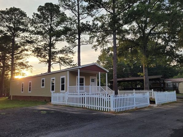 3569 Cedar Springs Rd