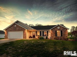 11235 Maggie Dr, Marion, IL 62959