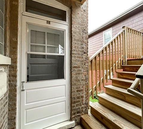 5th image of 8903 Lincoln Ave