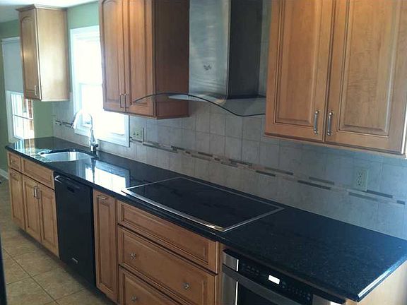 4th image of 950 Cork Dr