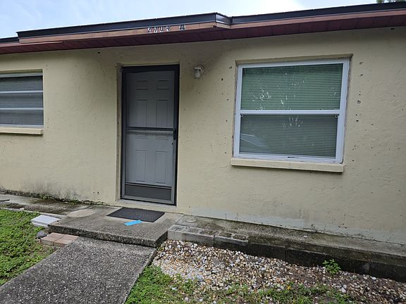5th image of 2704 South Dr #A