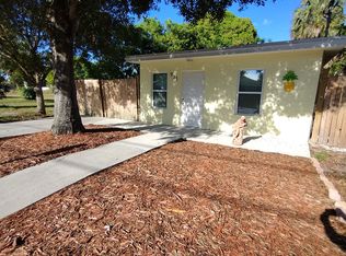 933 SE Bahama Ave, Stuart, FL 34994