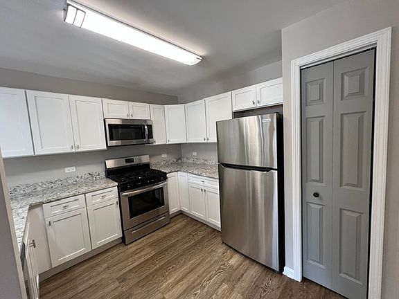 4th image of 5 S Virginia Rd #8