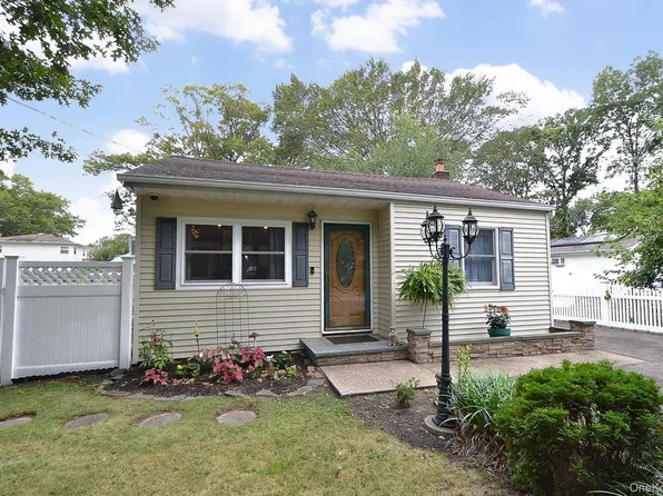 830 Hawkins Avenue, Lake Grove, NY 11755