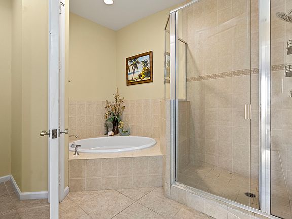 4th image of 5793 Cape Harbour Dr #1416