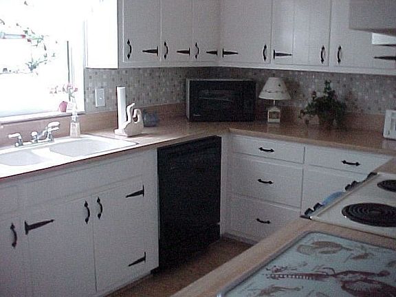 3rd image of 100 Loch Arbor Ct