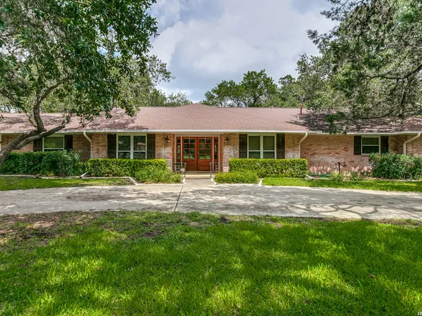218 VILLAGE CIR, Hill Country Village, TX 78232