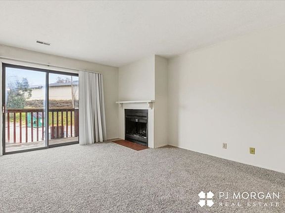 2nd image of 10808 Oakbrook Cir #16