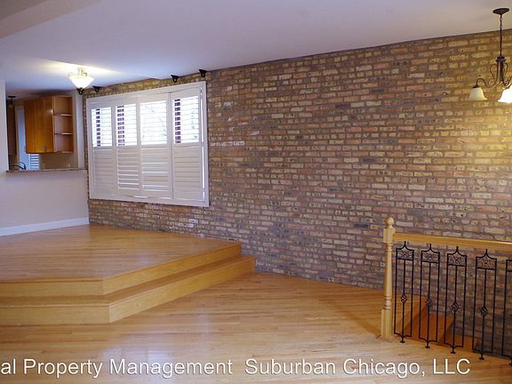3rd image of 3901 N Albany Ave #1