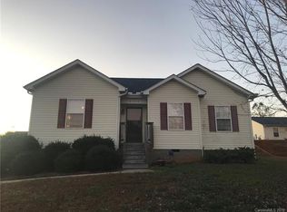 2400 Terra Dr, Gastonia, NC 28054