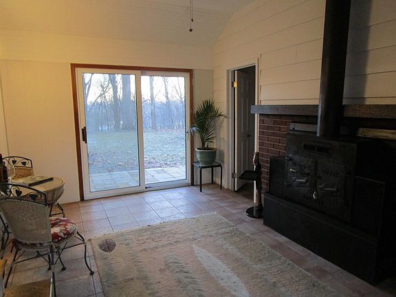 Enlosed breezeway