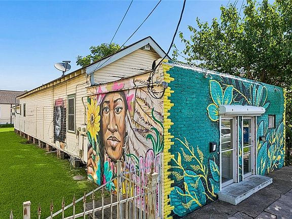 2nd image of 4011 Saint Claude Ave