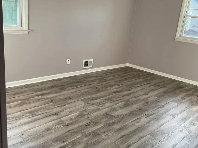 84 Minna Ave — Photo 3