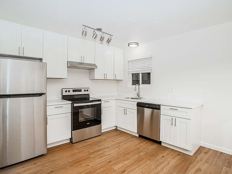 6131 Montecito Blvd — Photo 1