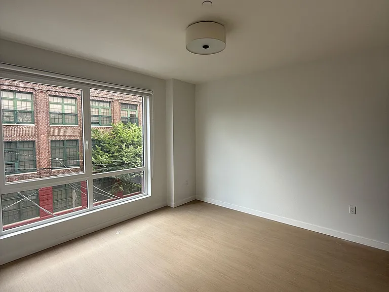 74 Webster St #1F — Photo 8