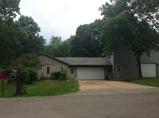 7N044 Cary St, South Elgin, IL 60177