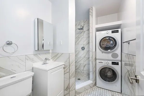 Rented by Bold New York | media 28