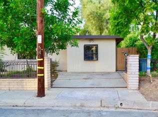 810 Elmwood Dr, Escondido, CA 92025