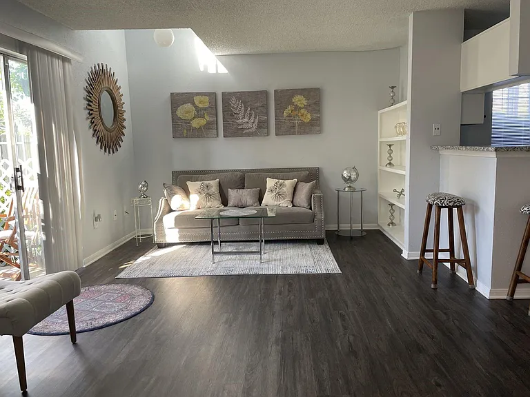 3770 Lovers Wood Ln #1010 — Photo 3