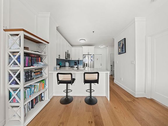 5th image of 26 Avenue At Port Imperial APT 137