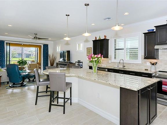 3rd image of 19808 Ortona St