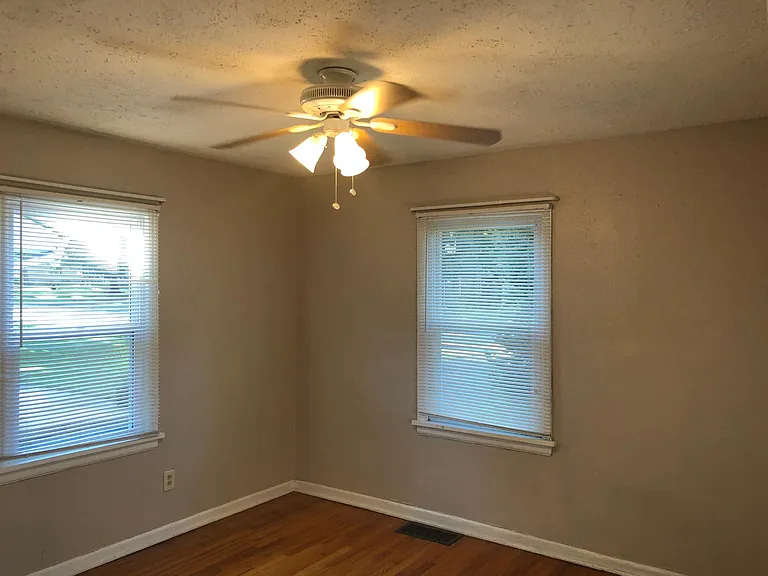 9540 Miriam Ave — Photo 13