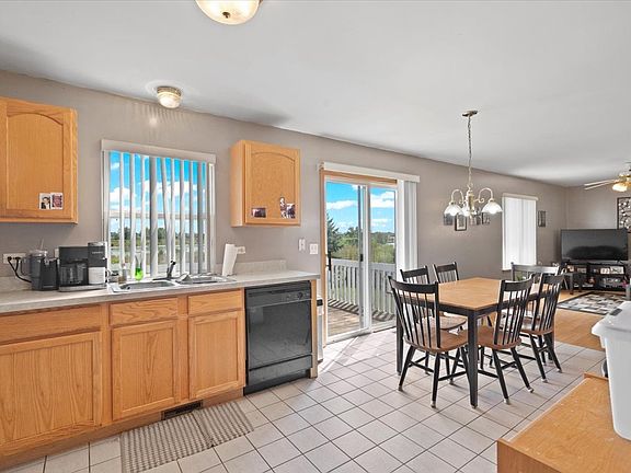 5th image of 2201 N Camden Ln