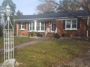 25 Curle Rd, Hampton, VA 23669