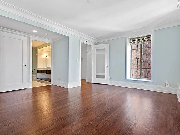 5th image of 140 E 63rd St APT 10A