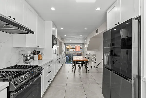 5409 Yarmouth Ave #3 — Photo 23